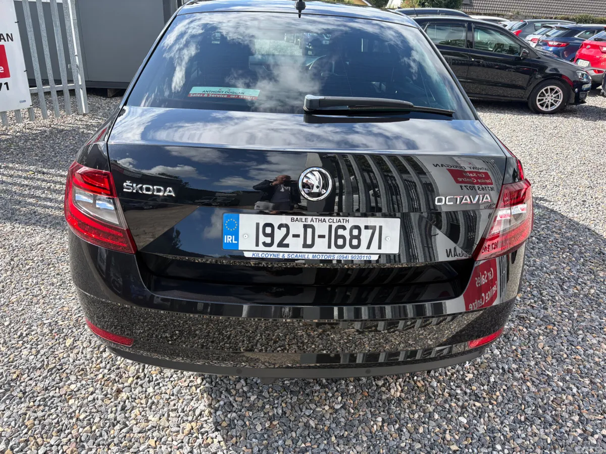 Skoda Octavia Saloon, Diesel, 2019, Black