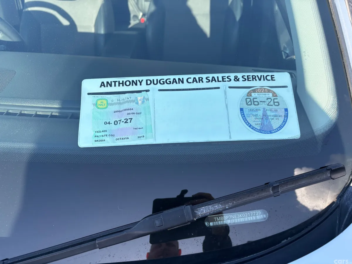 Skoda Octavia Saloon, Petrol, 2019, Grey