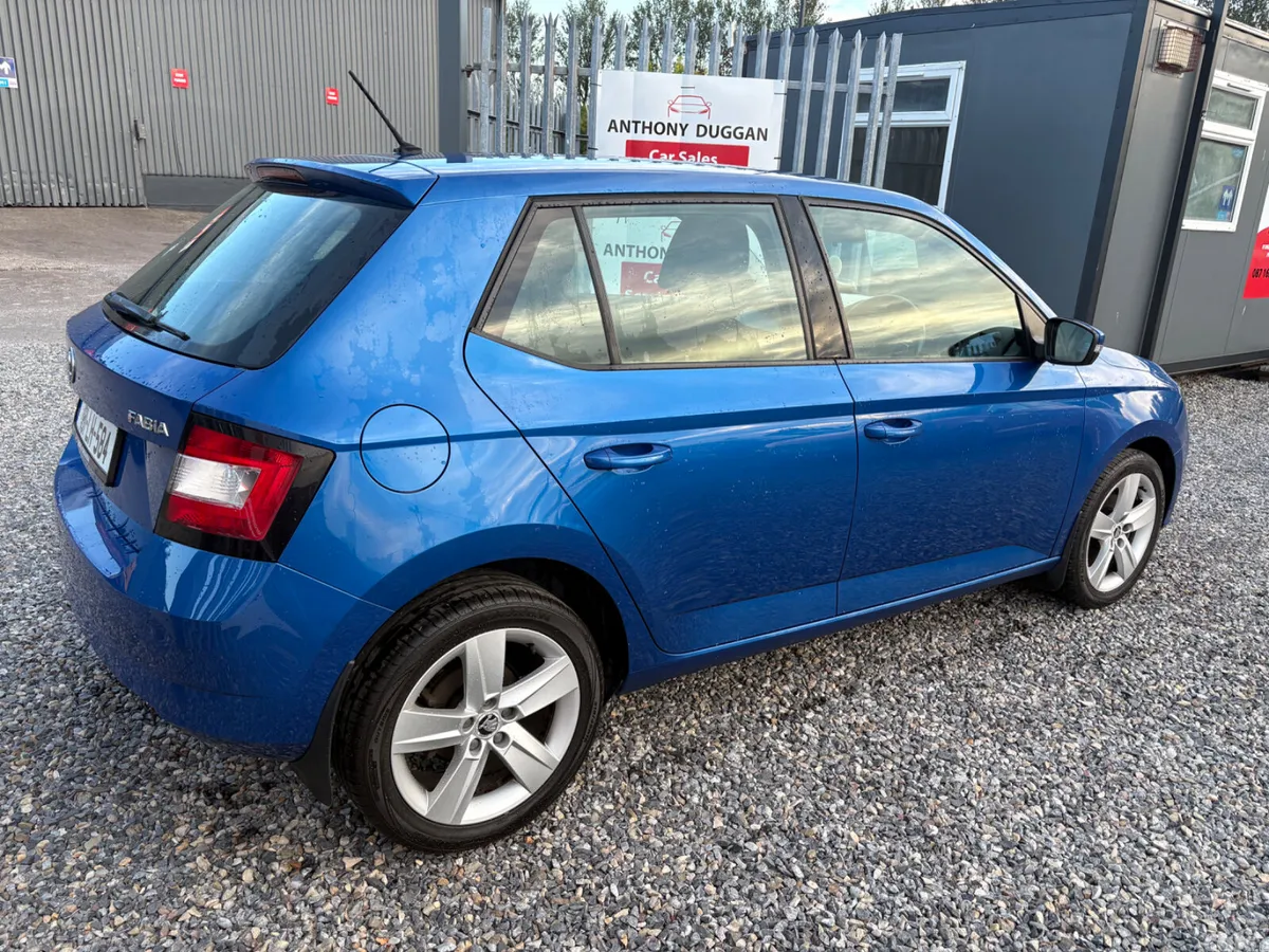 Skoda Fabia Hatchback, Petrol, 2018, Blue