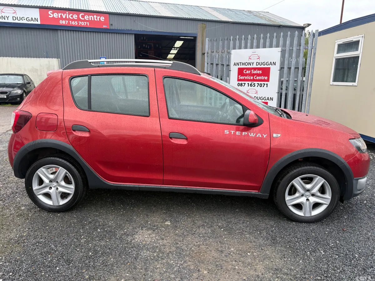 Dacia Sandero Stepway Hatchback, Diesel, 2016, Red