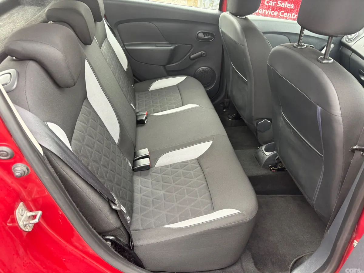 Dacia Sandero Stepway Hatchback, Diesel, 2016, Red