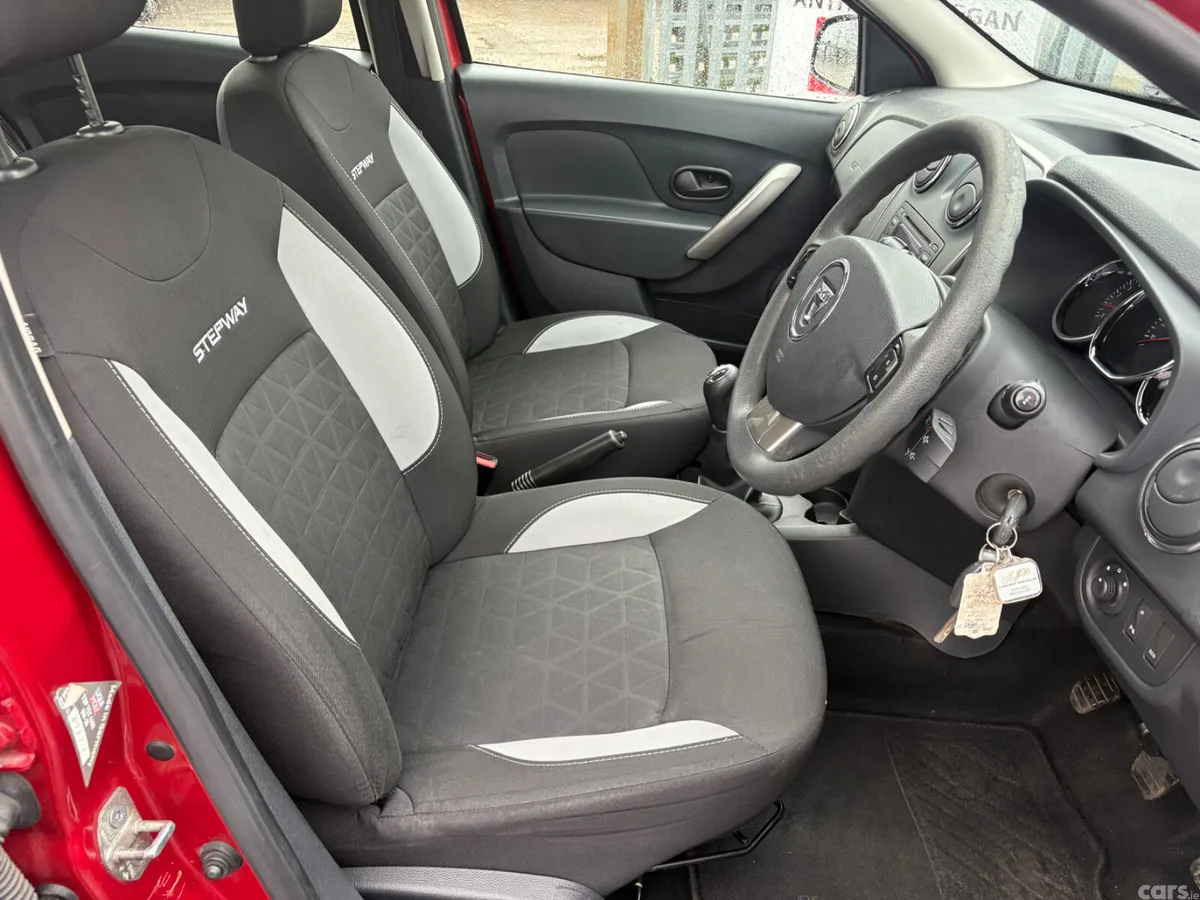 Dacia Sandero Stepway Hatchback, Diesel, 2016, Red