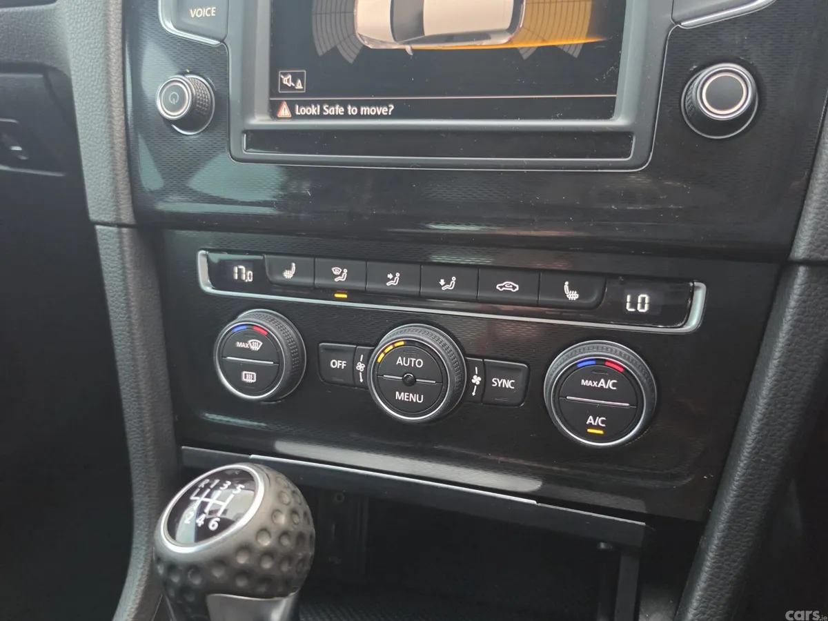 Volkswagen Golf Hatchback, Diesel, 2016, White