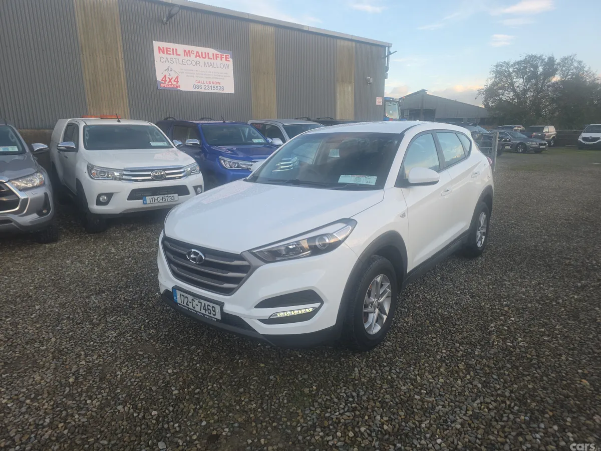 Hyundai Tucson SUV, Diesel, 2017, White