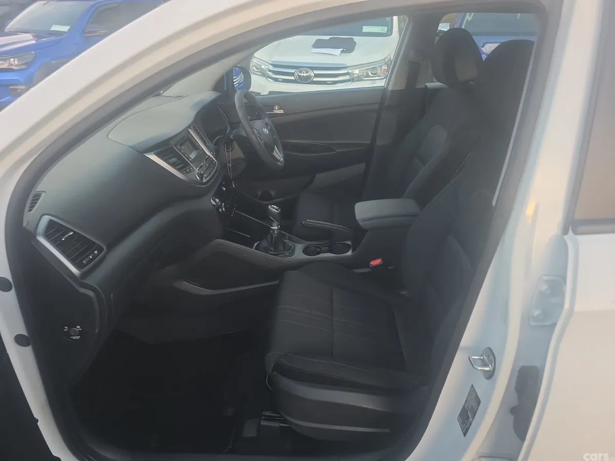 Hyundai Tucson SUV, Diesel, 2017, White