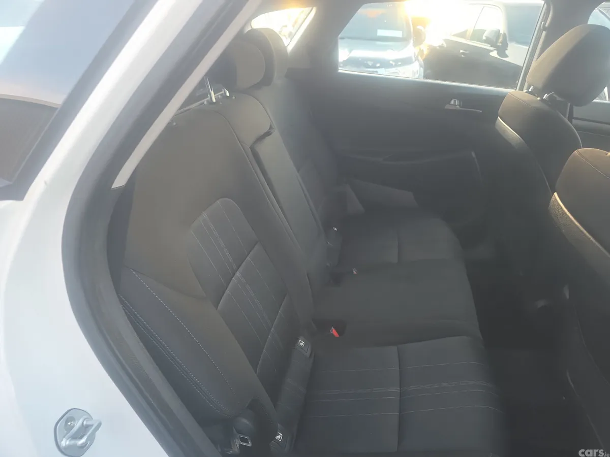 Hyundai Tucson SUV, Diesel, 2017, White