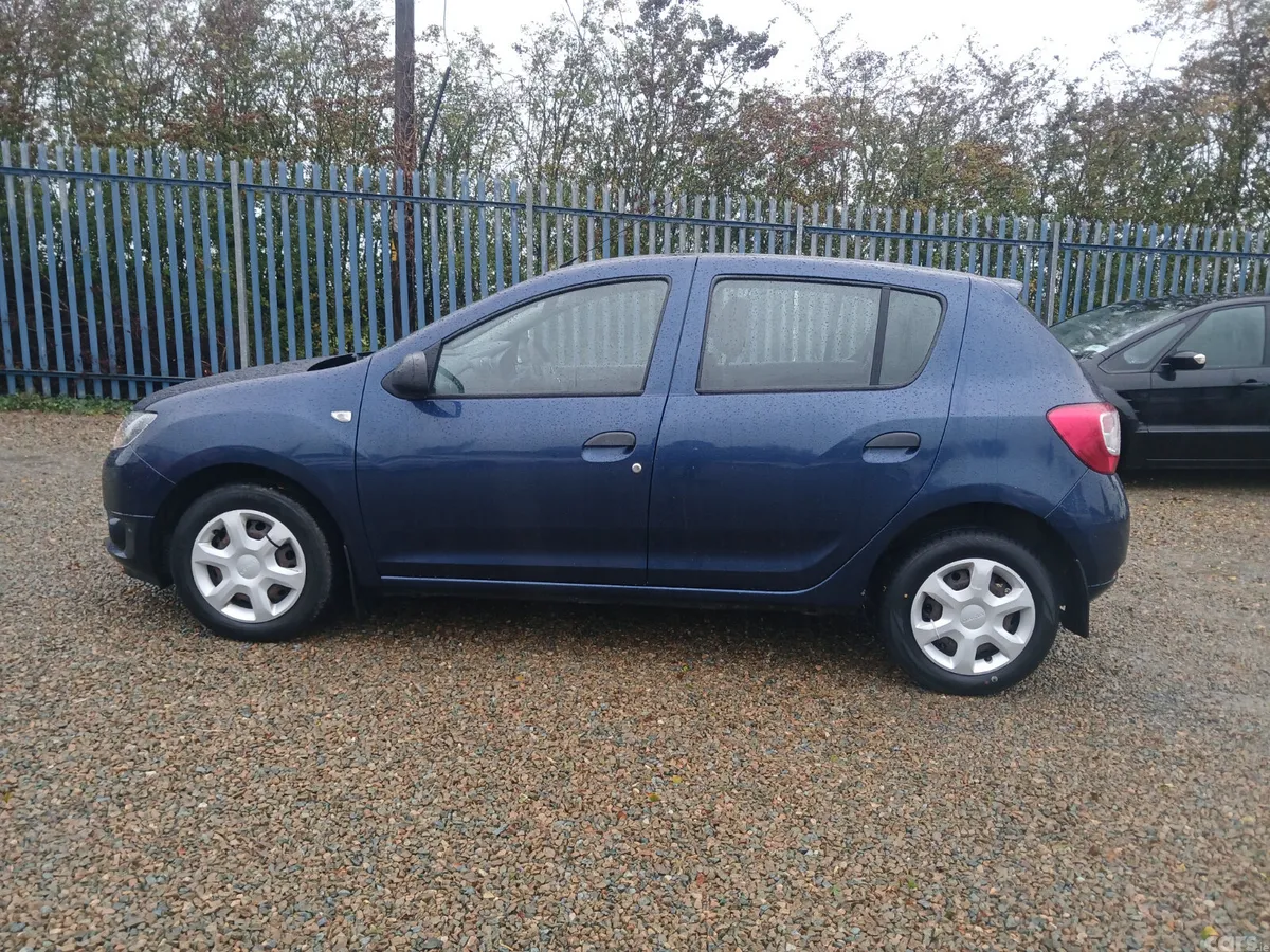 Dacia Sandero Hatchback, Petrol, 2016, Blue