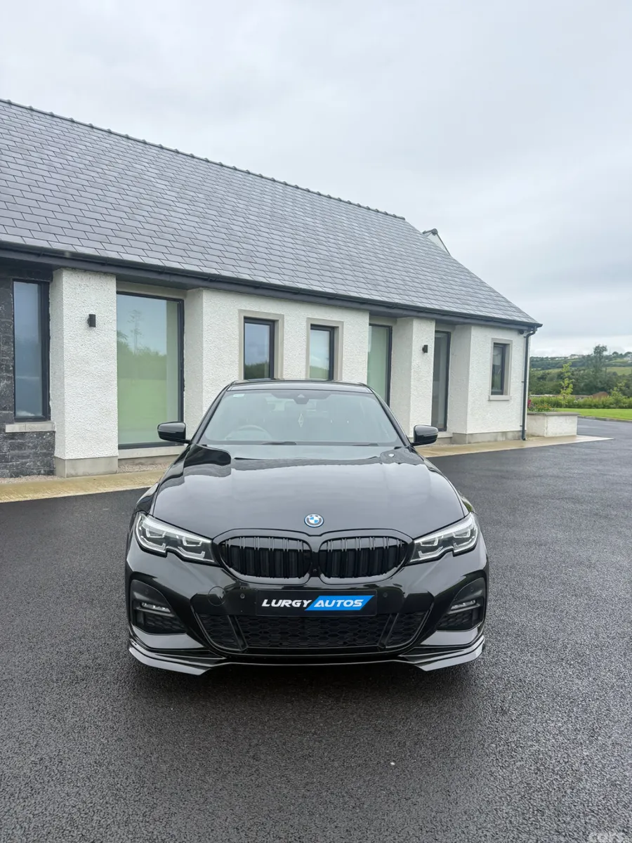 BMW 3-Series Saloon, Petrol Hybrid, 2022, Black