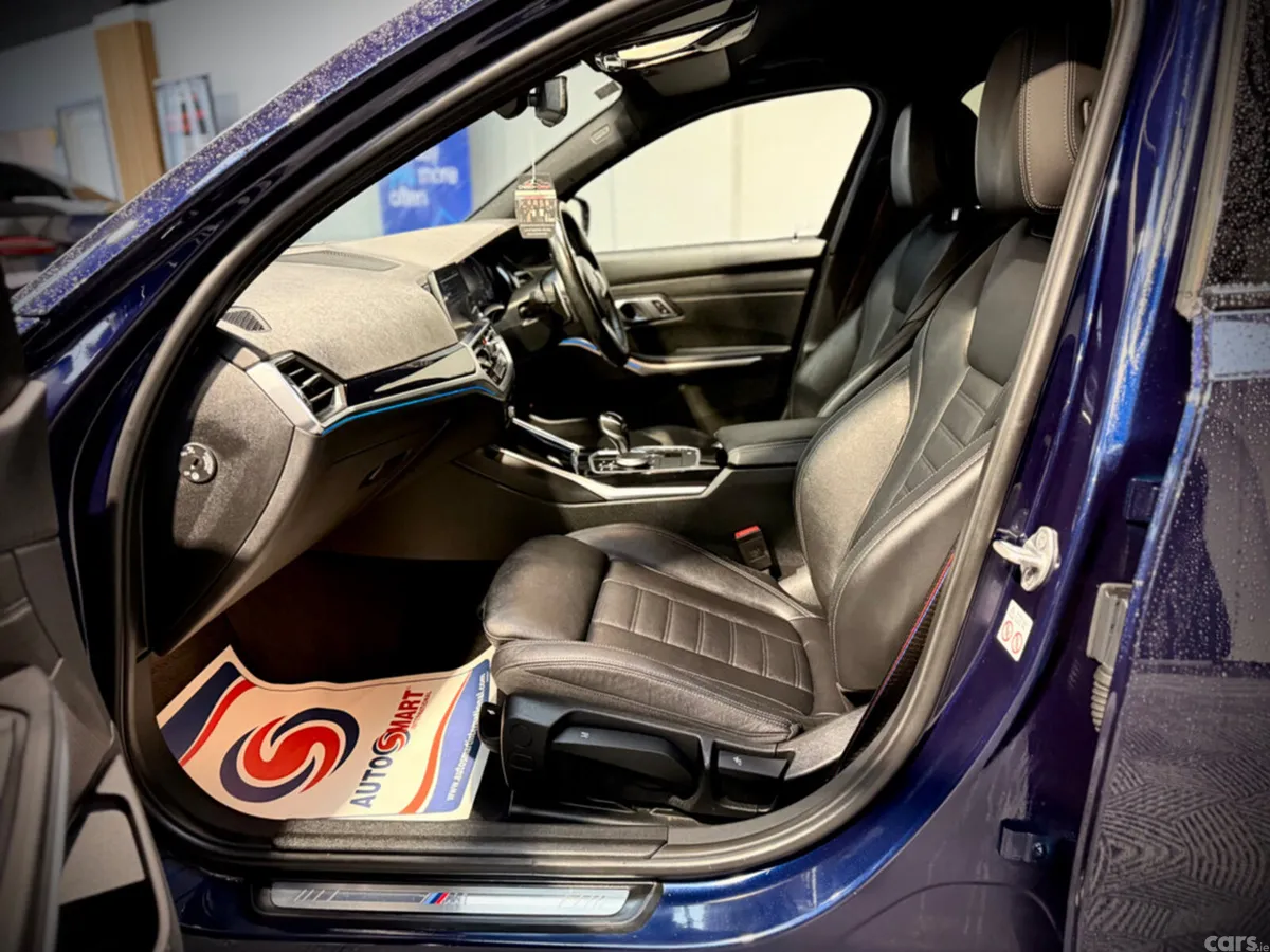 BMW 3-Series Saloon, Petrol Hybrid, 2021, Blue