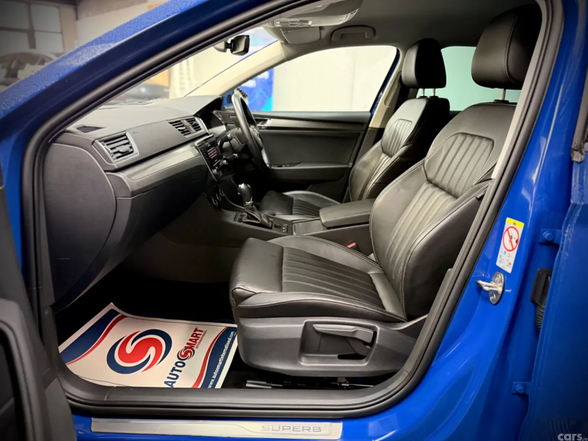 Skoda Superb Hatchback, Diesel, 2024, Blue