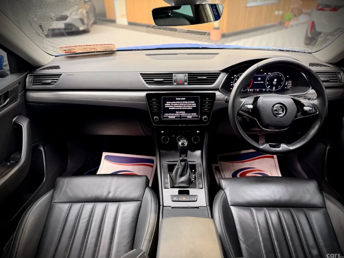 Skoda Superb Hatchback, Diesel, 2024, Blue