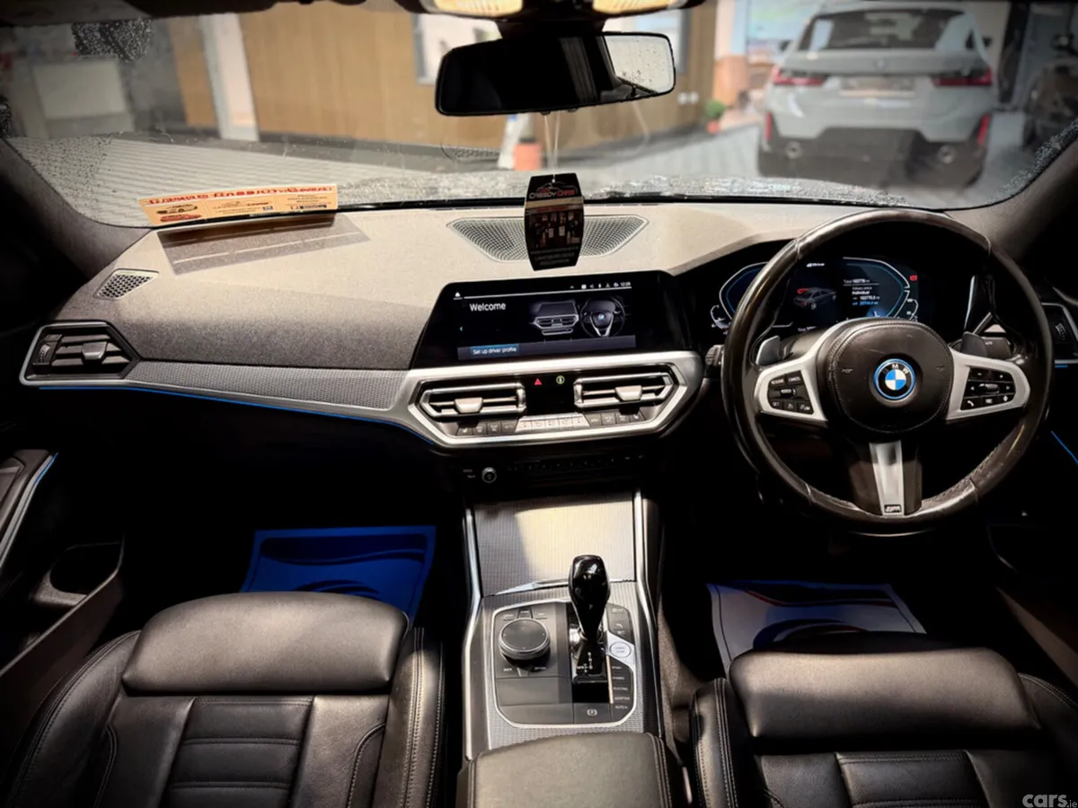 BMW 3-Series Saloon, Petrol Hybrid, 2022, Grey