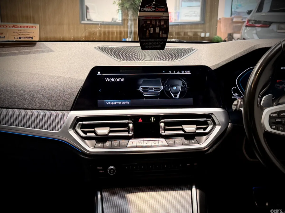 BMW 3-Series Saloon, Petrol Hybrid, 2022, Grey
