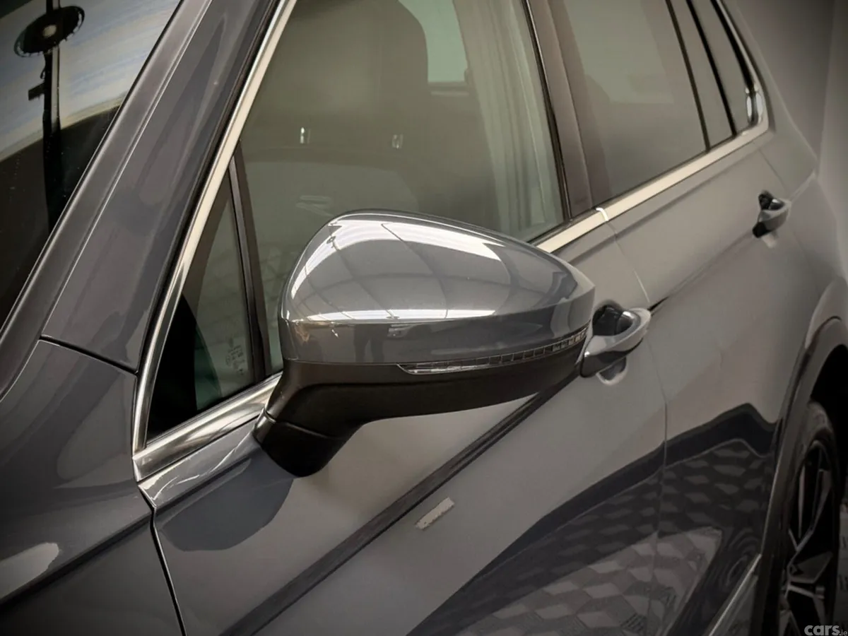 Volkswagen Tiguan Estate, Petrol Hybrid, 2023, Grey