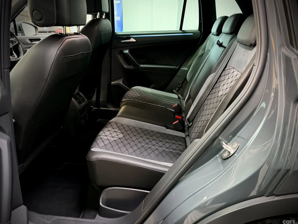 Volkswagen Tiguan Estate, Petrol Hybrid, 2023, Grey