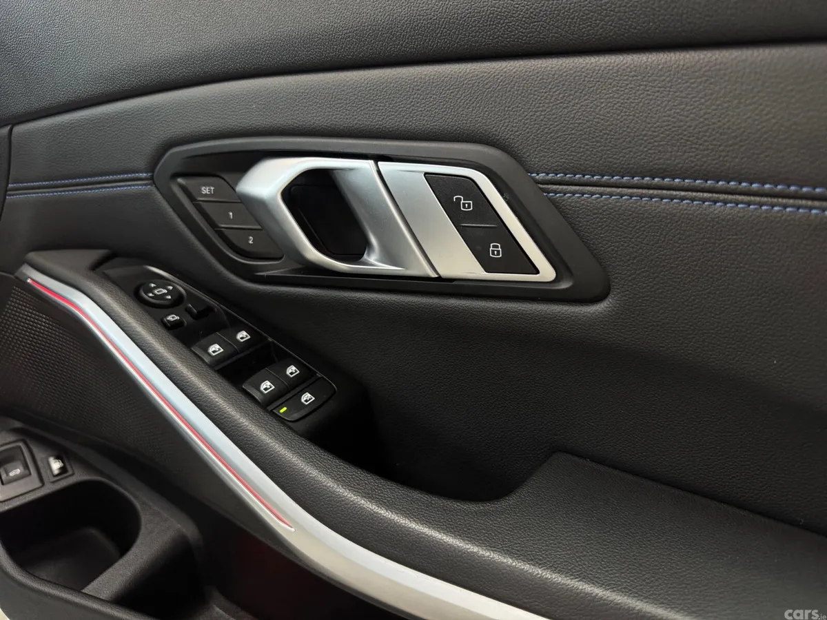 BMW 3-Series Saloon, Petrol Plug-in Hybrid, 2020, White
