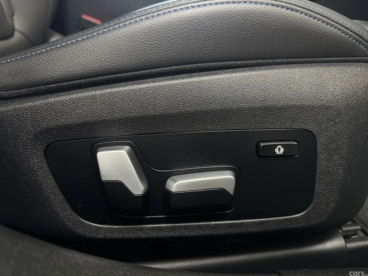 BMW 3-Series Saloon, Petrol Plug-in Hybrid, 2020, White