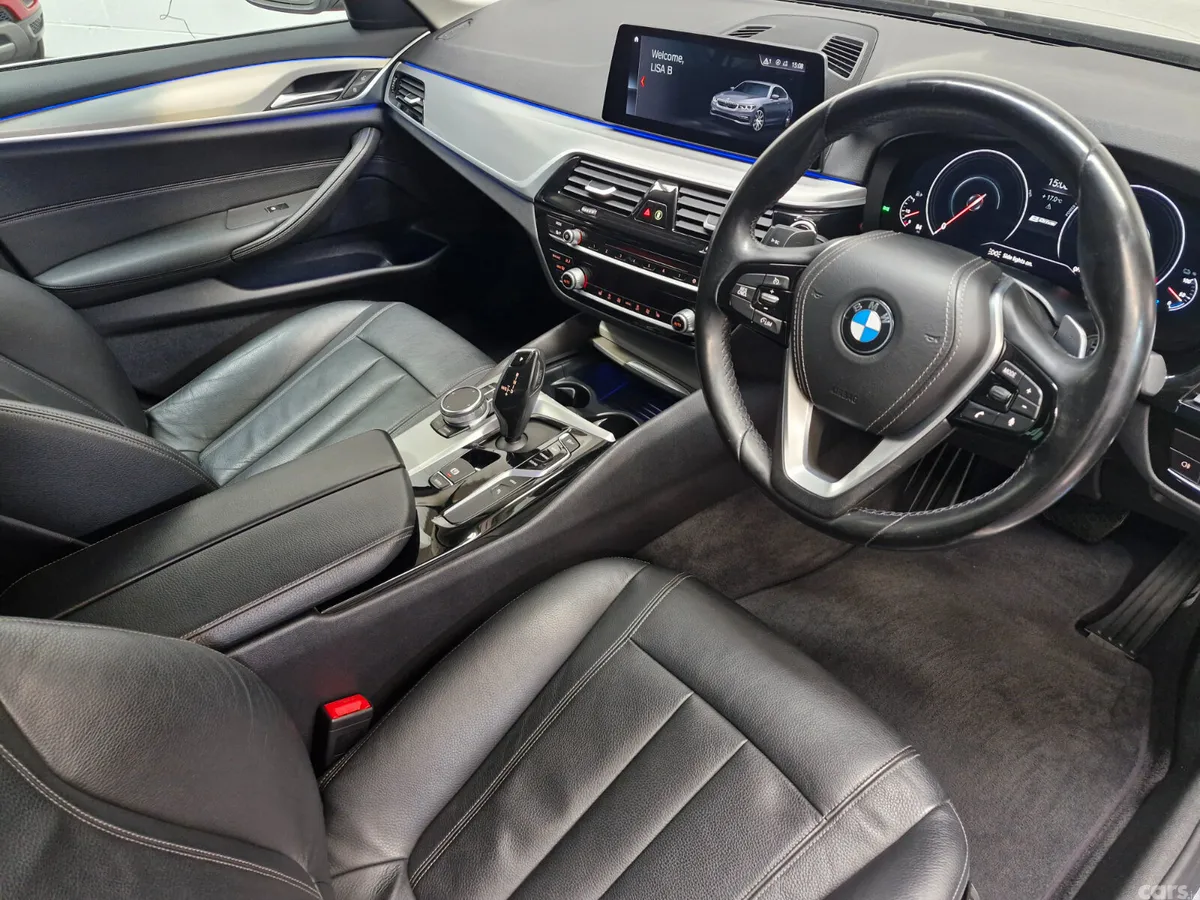 BMW 5-Series Saloon, Petrol Plug-in Hybrid, 2019, Silver