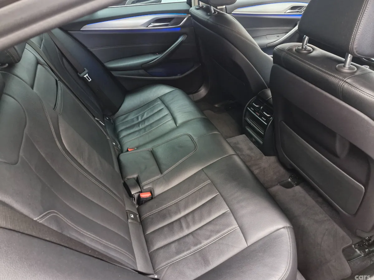 BMW 5-Series Saloon, Petrol Plug-in Hybrid, 2019, Silver