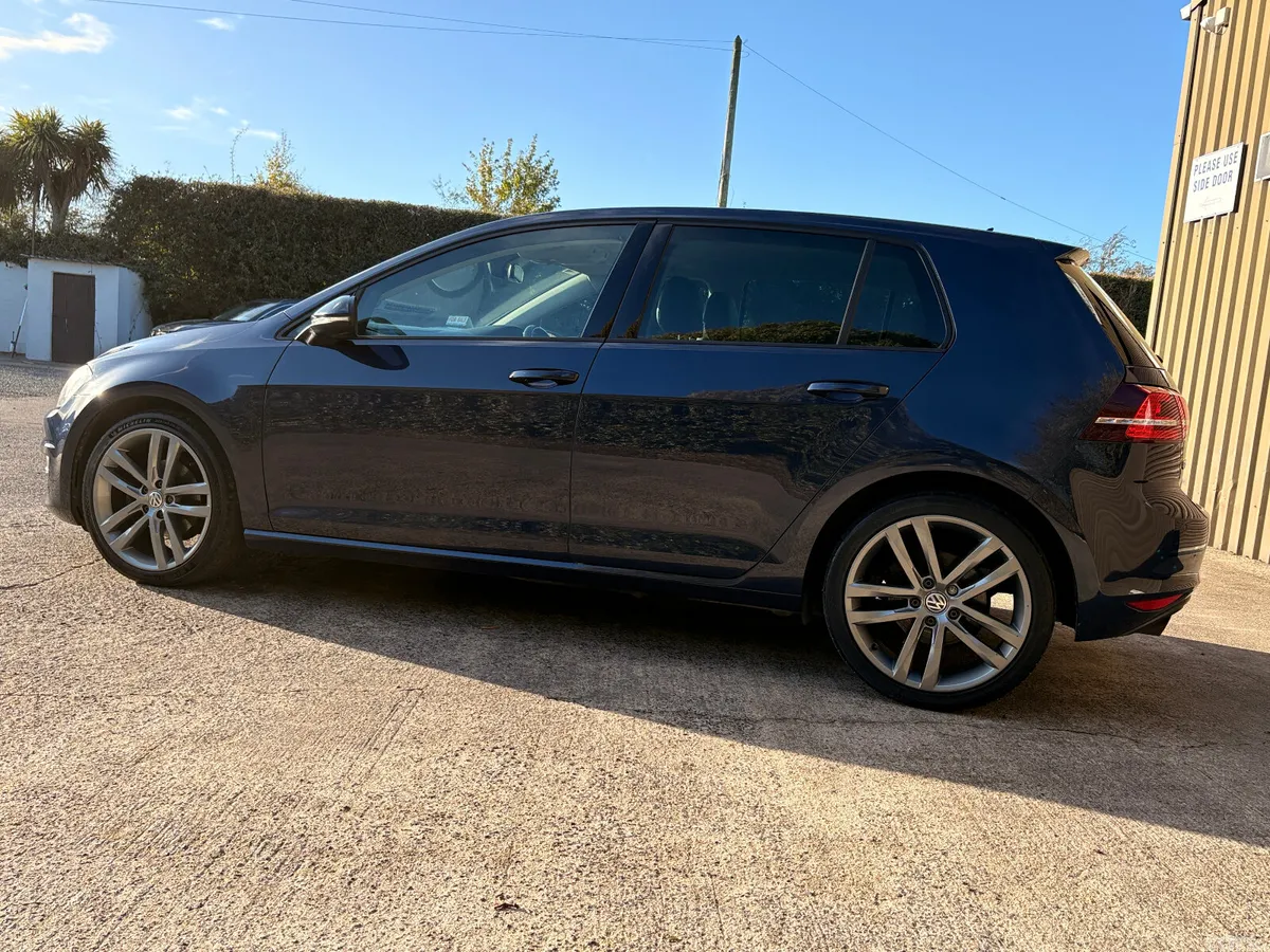 Volkswagen Golf Estate, Petrol, 2017, Blue