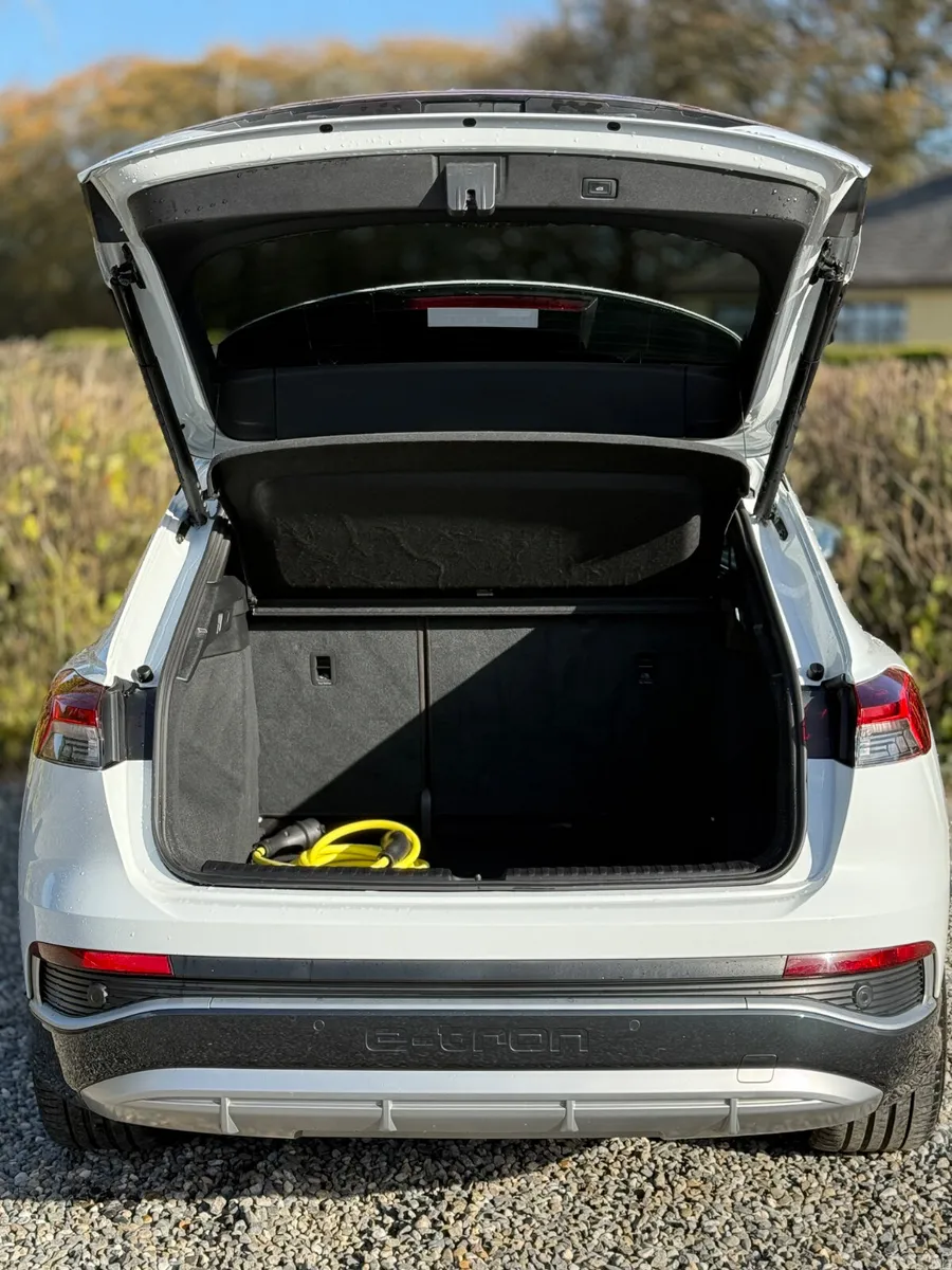 Audi e-tron Estate, Electric, 2023, White