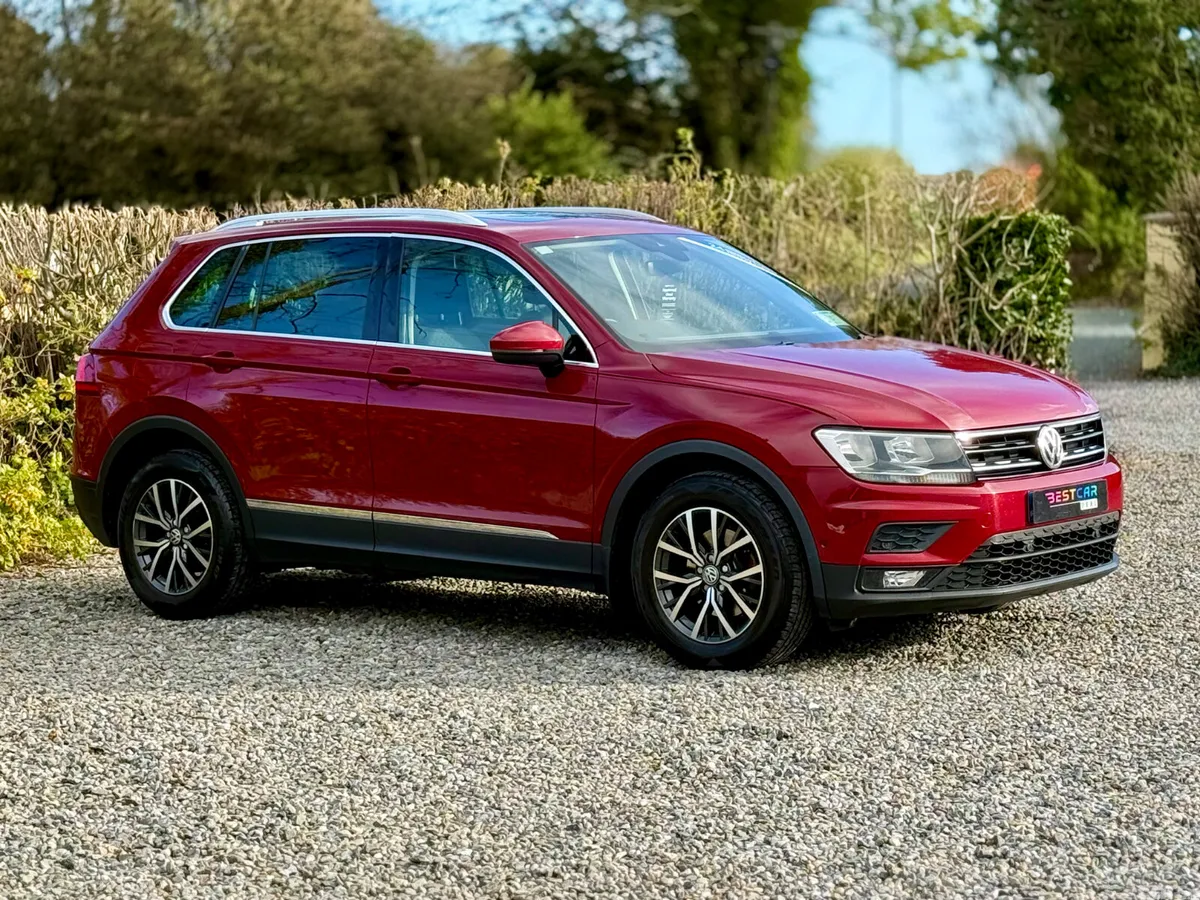 Volkswagen Tiguan SUV, Diesel, 2017, Red