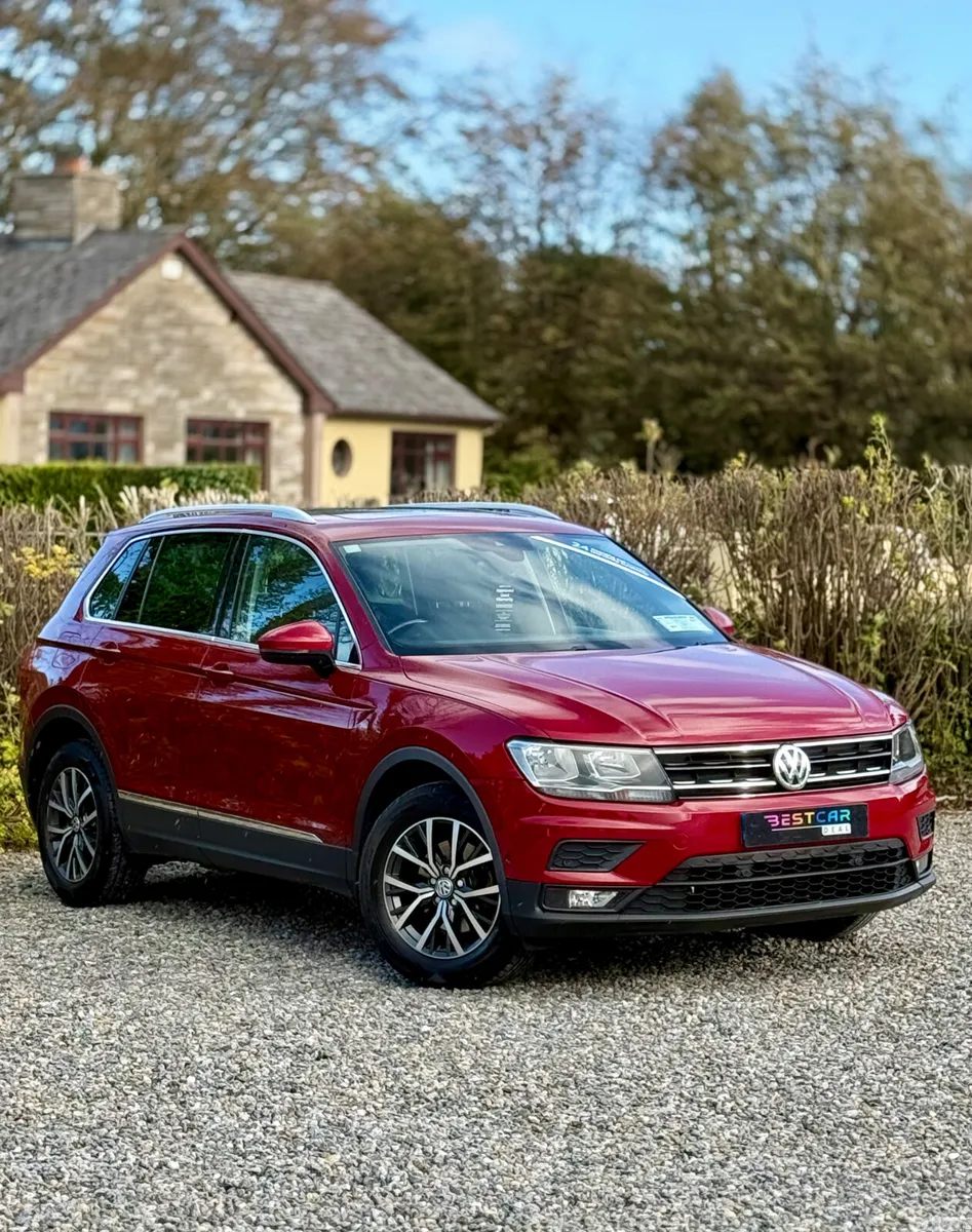 Volkswagen Tiguan SUV, Diesel, 2017, Red