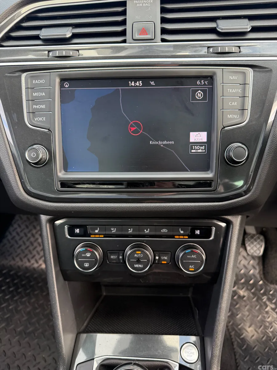 Volkswagen Tiguan SUV, Diesel, 2017, Red