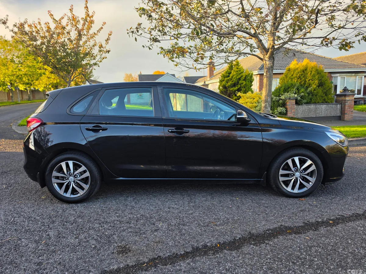 Hyundai i30 Hatchback, Diesel, 2017, Black