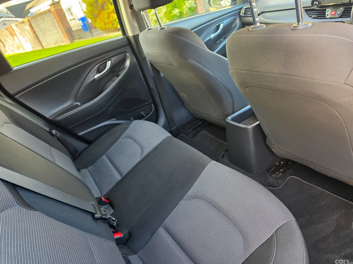 Hyundai i30 Hatchback, Diesel, 2017, Black