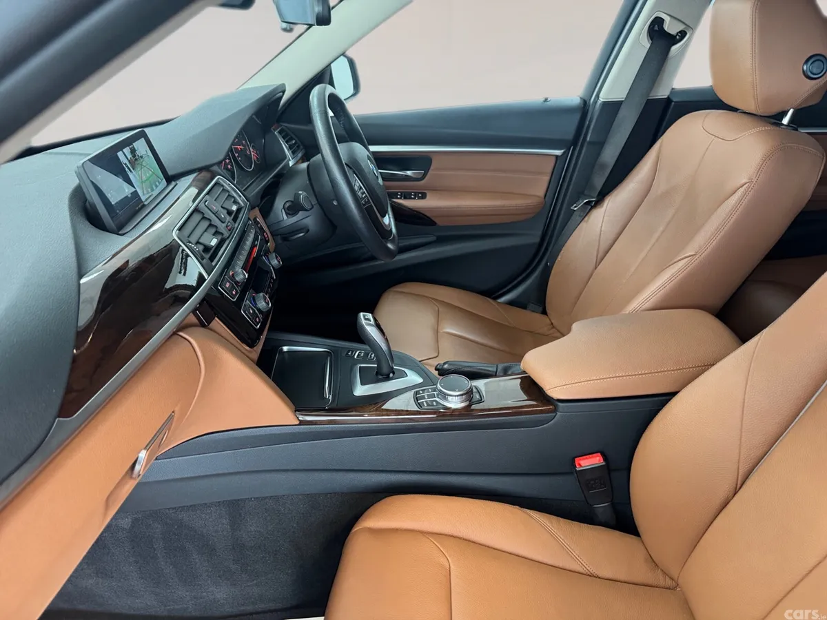 BMW 3-Series Saloon, Diesel, 2017, White
