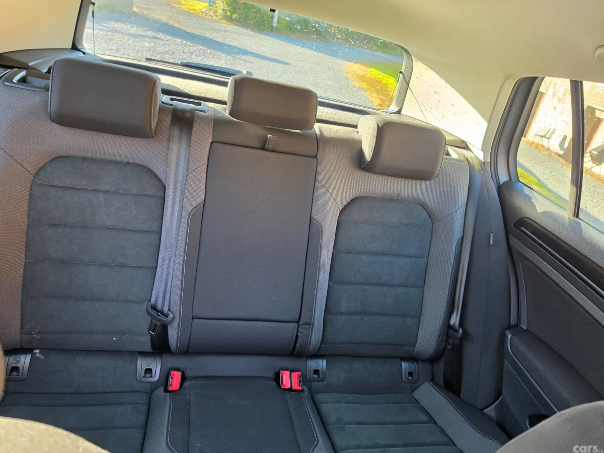 Volkswagen Golf Hatchback, Petrol, 2018, Grey