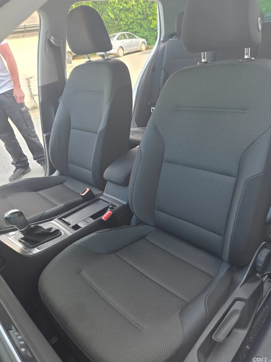 Volkswagen Golf Hatchback, Petrol, 2017, White