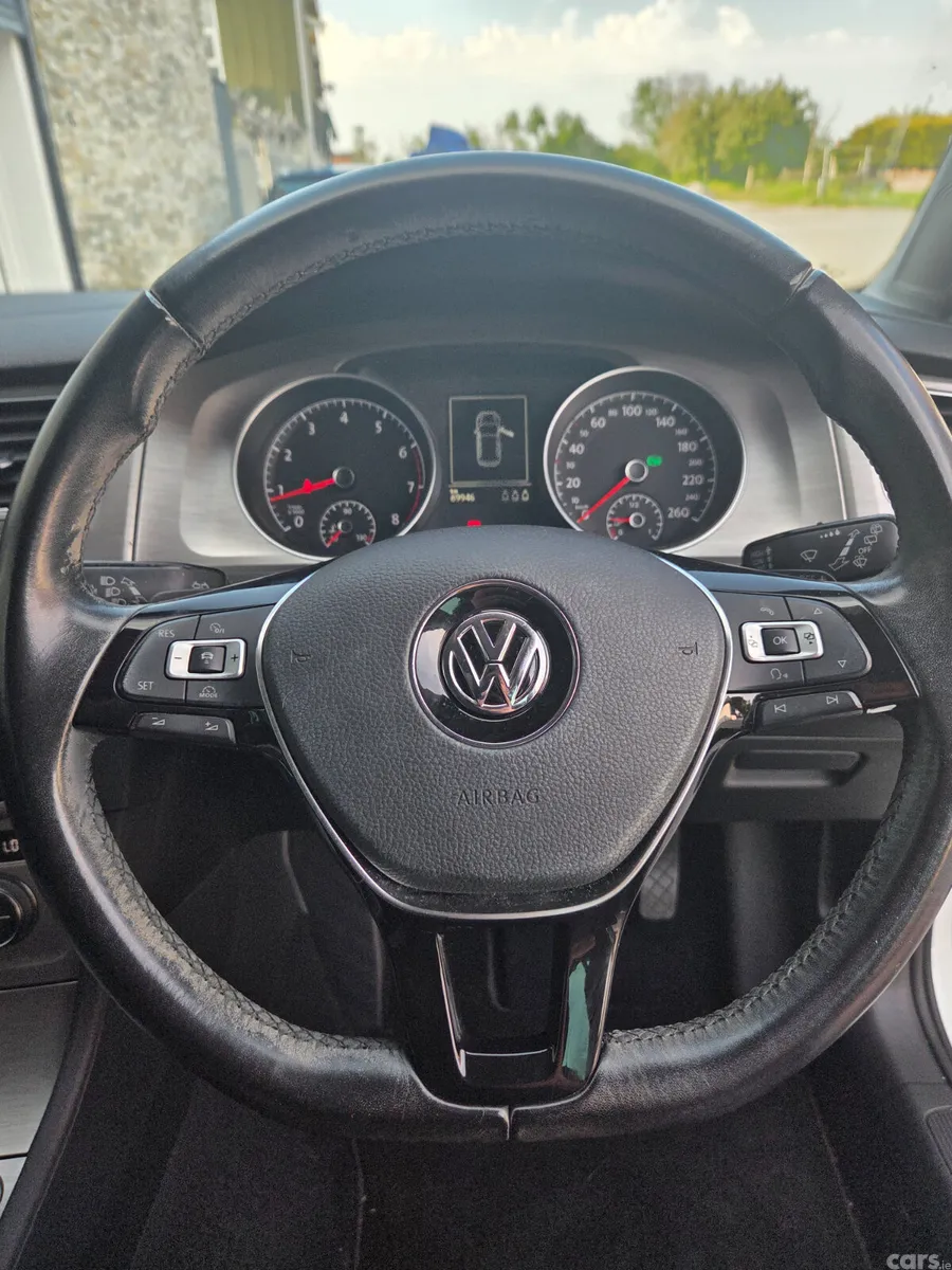 Volkswagen Golf Hatchback, Petrol, 2017, White