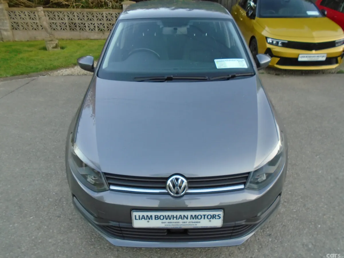 Volkswagen Polo Hatchback, Petrol, 2015, Grey