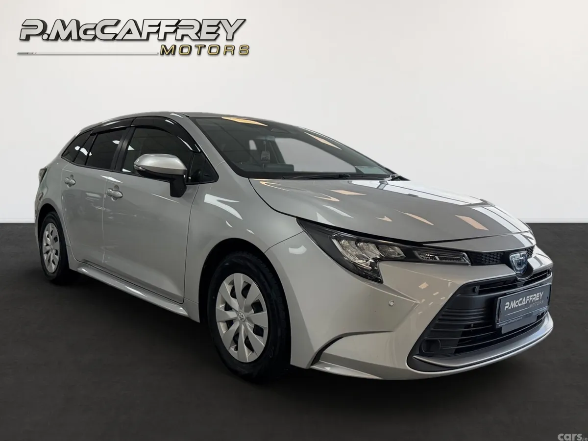 Toyota Corolla Estate, Petrol Hybrid, 2023, Silver