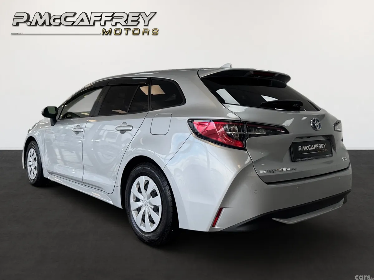 Toyota Corolla Estate, Petrol Hybrid, 2023, Silver