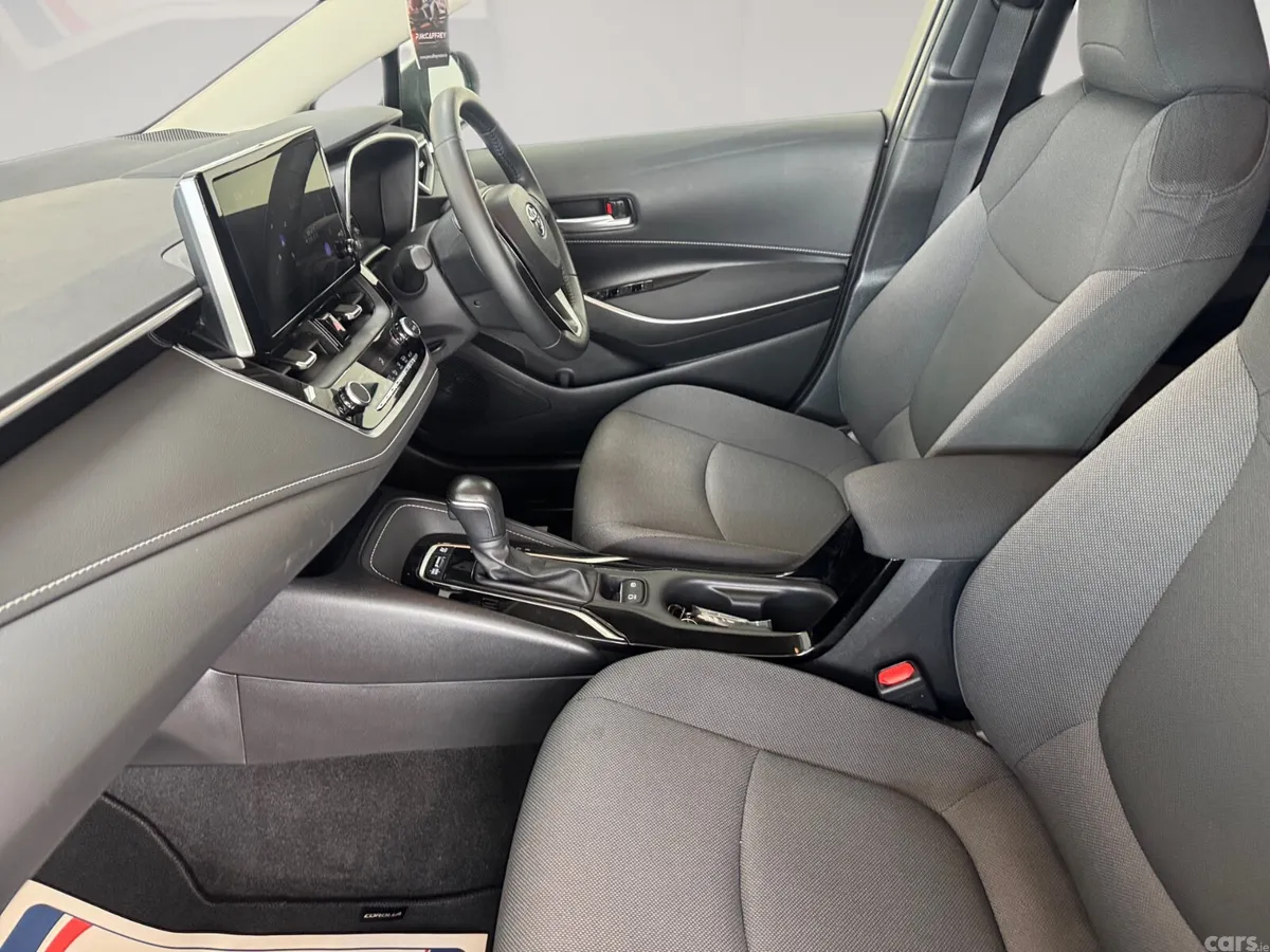 Toyota Corolla Estate, Petrol Hybrid, 2023, Silver
