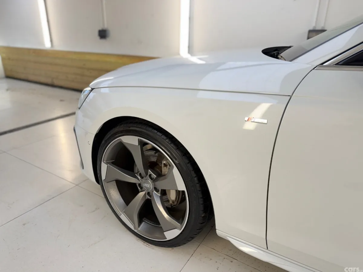 Audi A4 Estate, Diesel, 2021, White