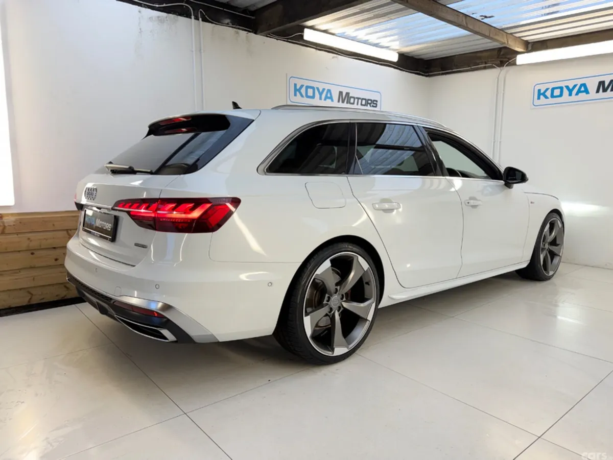 Audi A4 Estate, Diesel, 2021, White