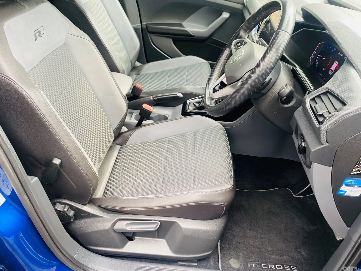 Volkswagen T-Cross Hatchback, Petrol, 2021, Blue
