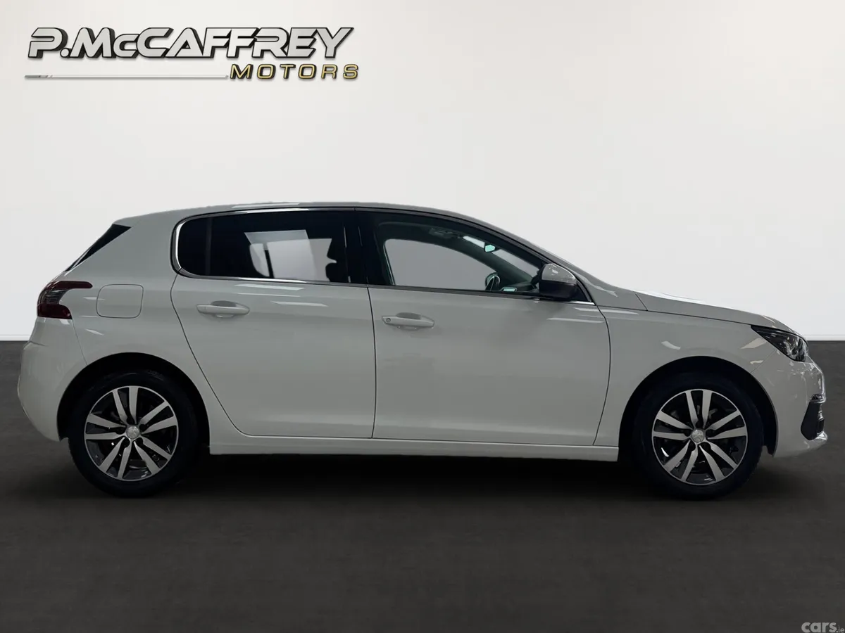 Peugeot 308 Hatchback, Diesel, 2019, White