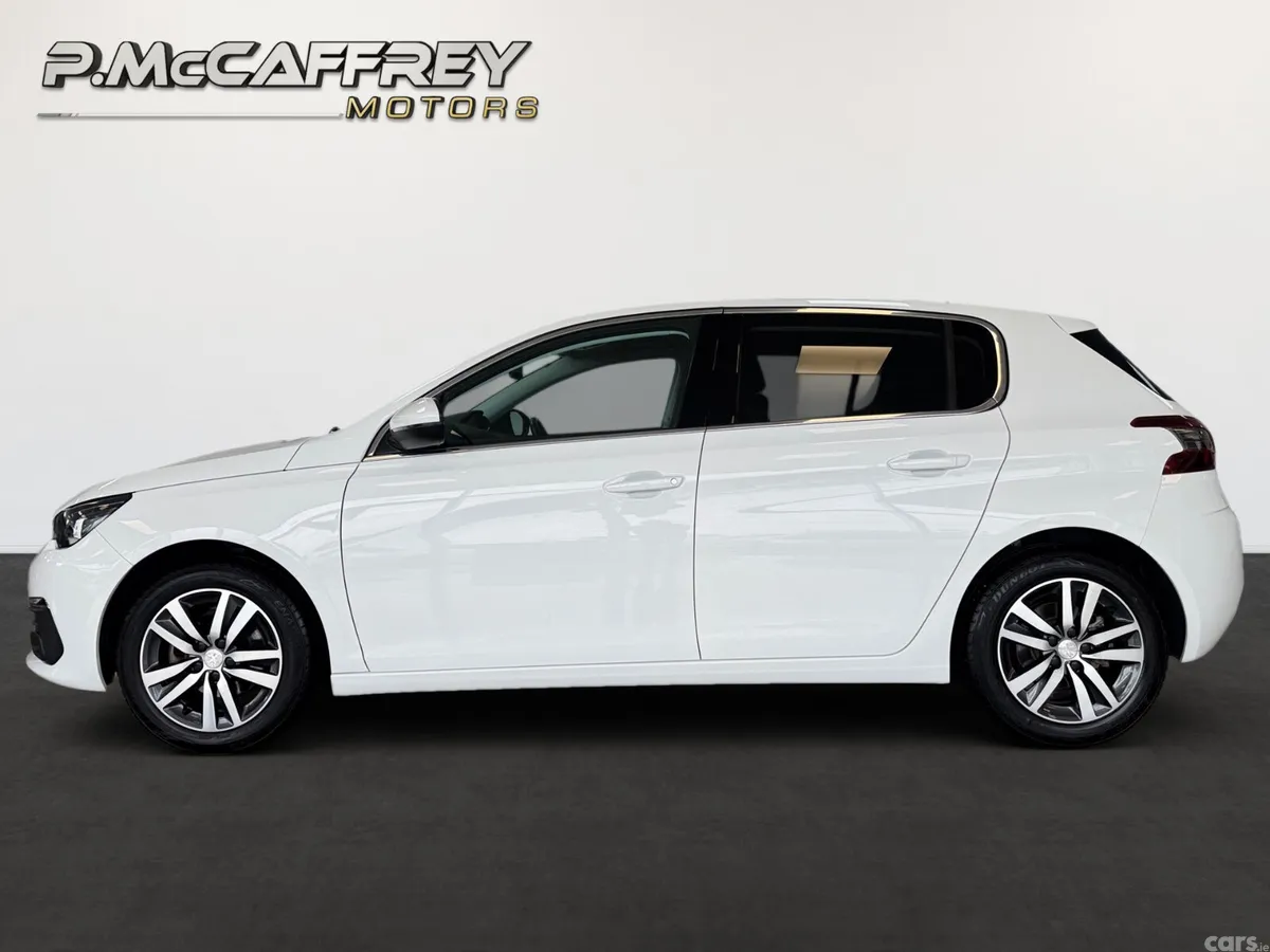 Peugeot 308 Hatchback, Diesel, 2019, White