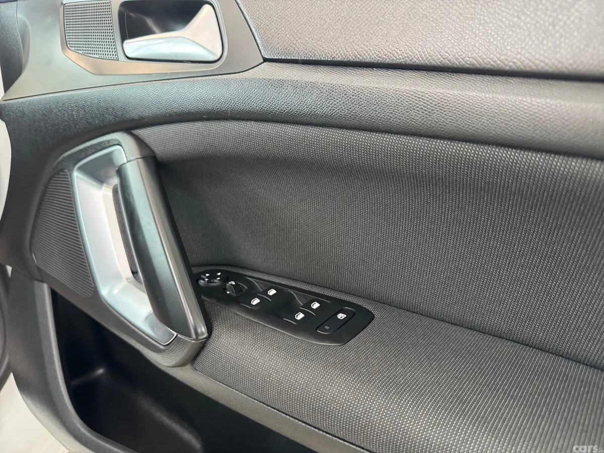 Peugeot 308 Hatchback, Diesel, 2019, White