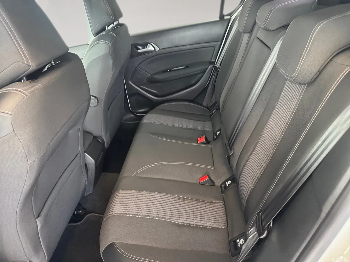Peugeot 308 Hatchback, Diesel, 2019, White
