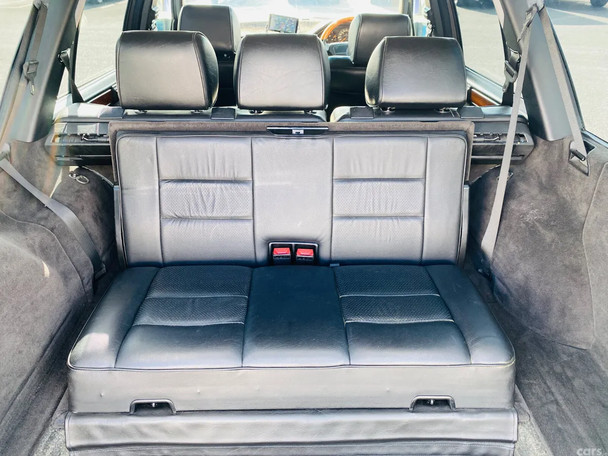 Mercedes-Benz E-Class Estate, Petrol, 1995, Silver