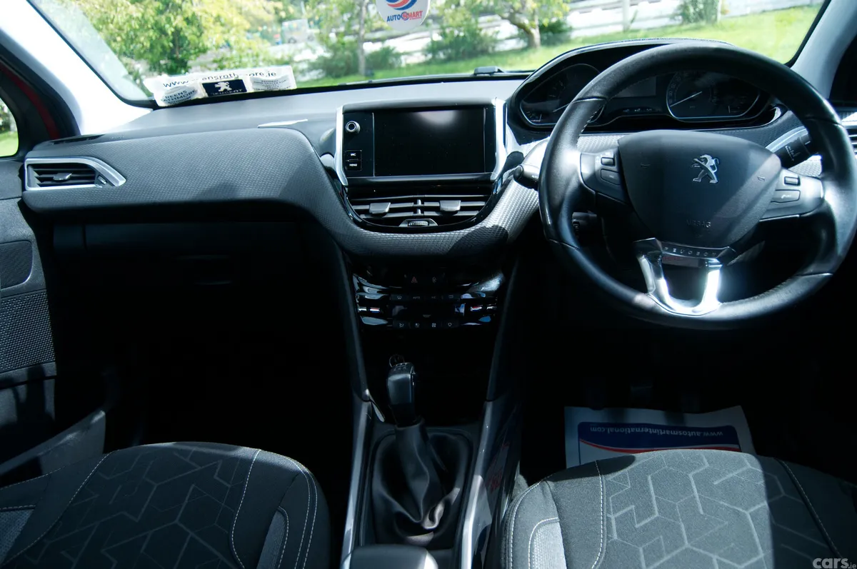 Peugeot 2008 Estate, Diesel, 2018, Red