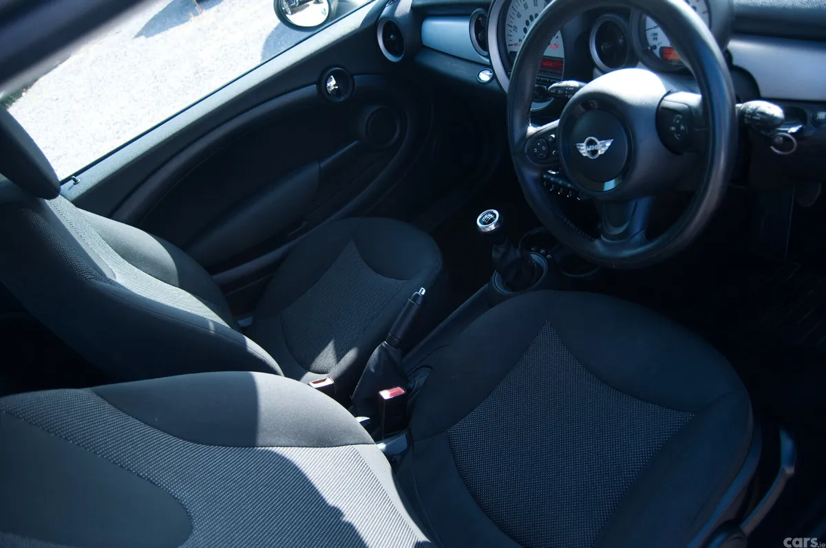 Mini One Hatchback, Diesel, 2013, White