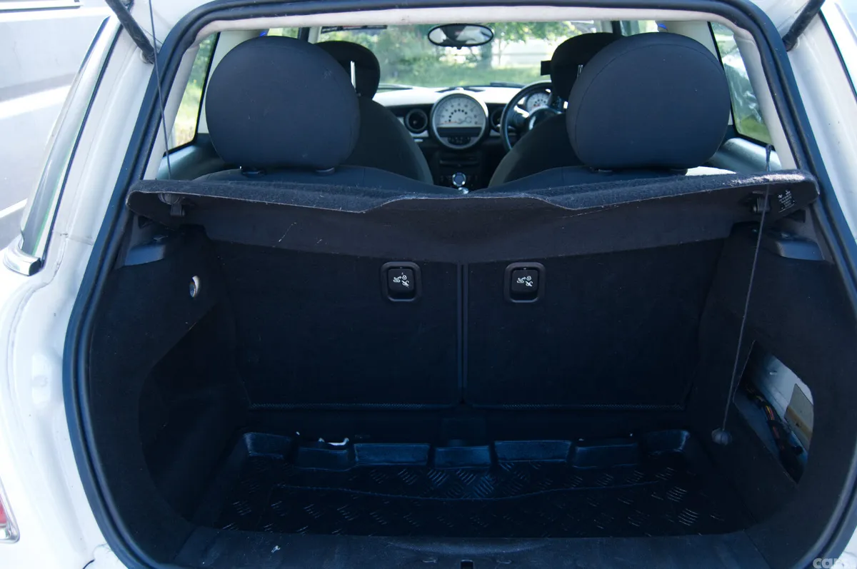 Mini One Hatchback, Diesel, 2013, White