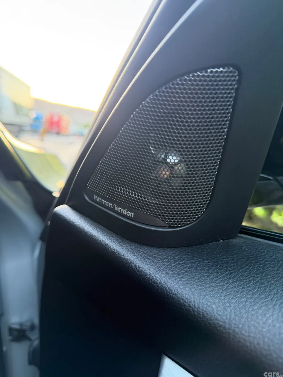 BMW 3-Series Saloon, Diesel, 2017, Silver